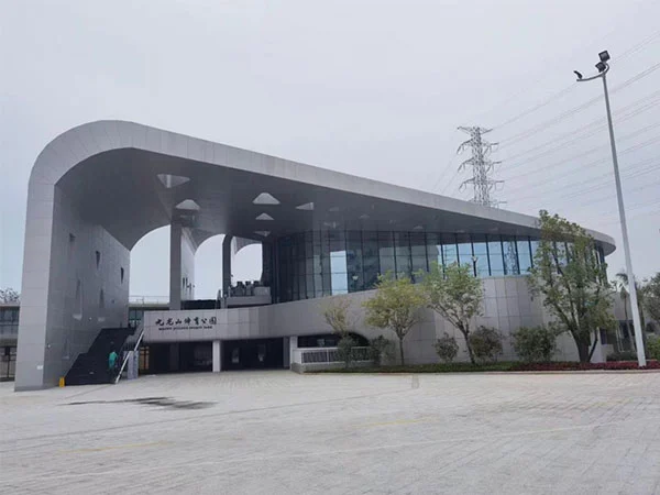 Buleway-rakennusuima-allasprojekti: Shenzhen Longhua Guanlanin urheilukeskus
